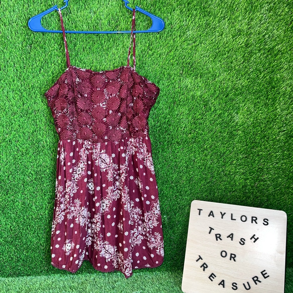 👚Maroon floral dress